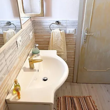 La Casa Di Danilo Apartment *